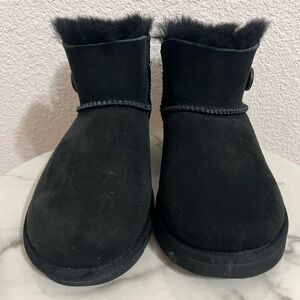 UGG Bailey Button Mini Black Boots Women Size 4